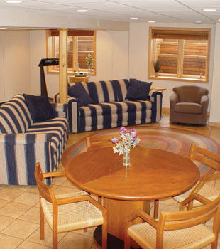ThermalDry Basement Flooring - Basement floor tiles in Bay Shore, Rockville Centre, Oceanside, Hauppauge, Wantagh, Woodmere, South Merrick